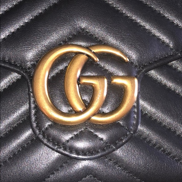 Black Gucci Mormont gold chain wallet bag - Picture 2 of 10